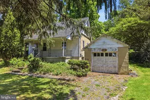 1476 Pennsylvania Ave, Emmaus, PA 18049 - Photo 1
