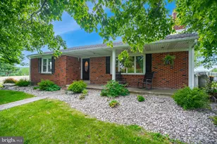 8730 Eberhard Rd, Coopersburg, PA 18036 - Photo 2