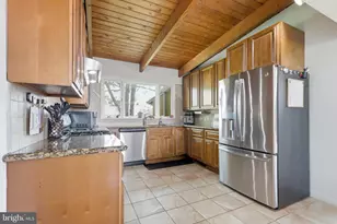 1115 N 38th St, Allentown, PA 18104 - Photo 14
