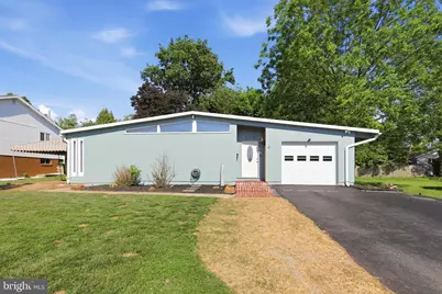 1115 N 38th Street, Allentown, PA 18104 - Photo 1