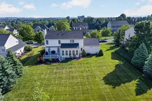 7018 Tuscany Dr, Macungie, PA 18062 - Photo 4