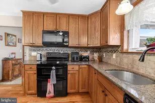 1433 Flint Hill Rd, Coopersburg, PA 18036 - Photo 8