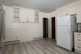 172 Harrison St, Emmaus, PA 18049 - Photo 4