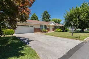 7515 Woodbine Rd, Macungie, PA 18062 - Photo 2