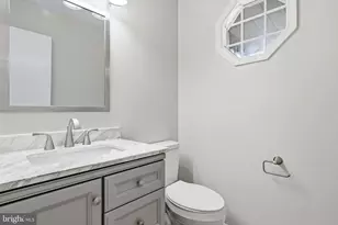 353 Tamarack Dr, Allentown, PA 18104 - Photo 18