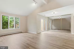 353 Tamarack Dr, Allentown, PA 18104 - Photo 10