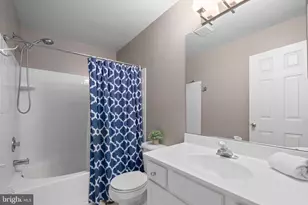 4079 Waterford Dr, Center Valley, PA 18034 - Photo 18