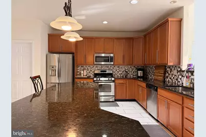 894 Yorkshire Drive, Breinigsville, PA 18031 - Photo 16