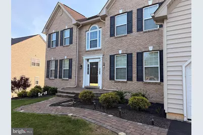 894 Yorkshire Drive, Breinigsville, PA 18031 - Photo 4