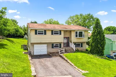 439 Bath Avenue, Catasauqua, PA 18032 - Photo 2