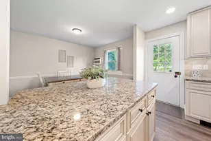 1165 Eagle St, Allentown, PA 18106 - Photo 10