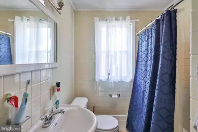 1635 E Emmaus Avenue, Allentown, PA 18103 - Photo 32