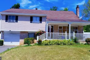 511 E Harrison St, Emmaus, PA 18049 - Photo 1