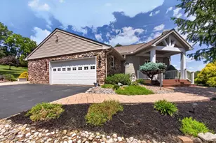 4701 Main Rd W, Emmaus, PA 18049 - Photo 6