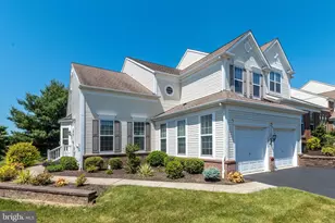 1824 Emerald Dr, Orefield, PA 18069 - Photo 2