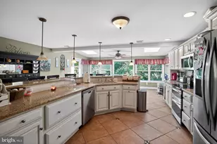 4844 Pine Grove Cir, Allentown, PA 18106 - Photo 6