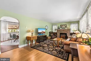 104 E Landis St, Coopersburg, PA 18036 - Photo 4
