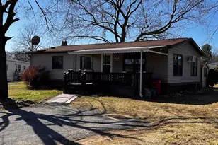 8955 Breinig Run Cir, Breinigsville, PA 18031 - Photo 2