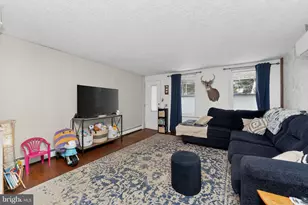 233 Adrain St, Emmaus, PA 18049 - Photo 4