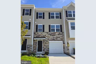 8216 Alexander Court, Breinigsville, PA 18031 - Photo 2
