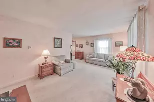 2883 W South St, Allentown, PA 18103 - Photo 10