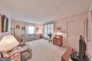 2883 W South St, Allentown, PA 18103 - Photo 6