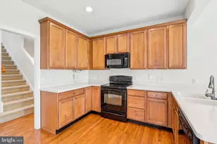 1526 Fox Ln, Breinigsville, PA 18031 - Photo 8