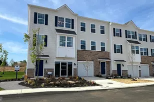 8301 Brodie Ct, Breinigsville, PA 18031 - Photo 2