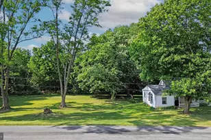1559 Wind Hill Rd, Coopersburg, PA 18036 - Photo 8