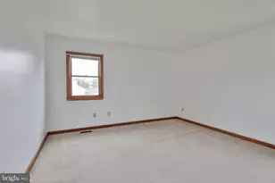 7049 Carriage Dr, Coopersburg, PA 18036 - Photo 20