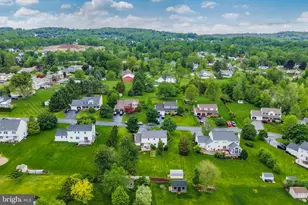 7049 Carriage Dr, Coopersburg, PA 18036 - Photo 42