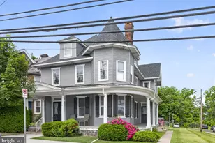 28 S Main St, Coopersburg, PA 18036 - Photo 4