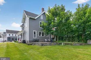 28 S Main St, Coopersburg, PA 18036 - Photo 10