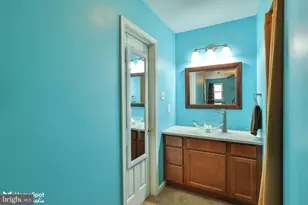 411 E Oxford St, Coopersburg, PA 18036 - Photo 22