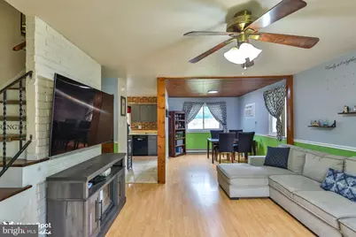 411 E Oxford Street, Coopersburg, PA 18036 - Photo 6