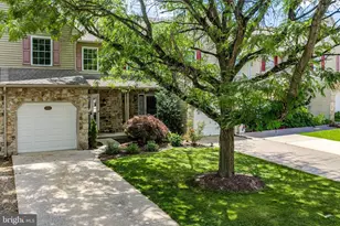 1658 Pinewind Dr, Alburtis, PA 18011 - Photo 2