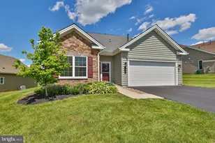 5424 Traditions Dr, Coopersburg, PA 18036 - Photo 2