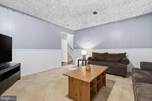 2705 Andrea Dr, Allentown, PA 18103 - Photo 34