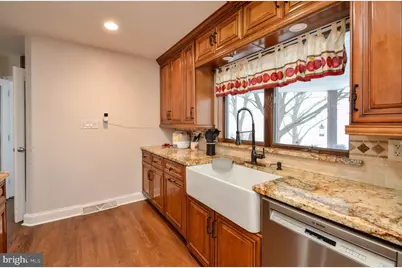 5061 Wendi Drive W, Zionsville, PA 18092 - Photo 8