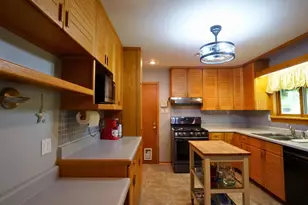 2233 Aster Rd, Macungie, PA 18062 - Photo 6