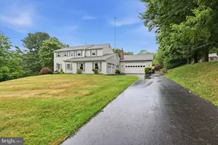 5712 Nina Cir, Coopersburg, PA 18036 - Photo 4