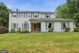 5712 Nina Cir, Coopersburg, PA 18036 - Photo 2