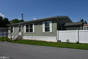 7424 Marquis Dr, Trexlertown, PA 18087 - Photo 2