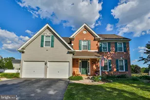 4826 Somerset Ln, Macungie, PA 18062 - Photo 1
