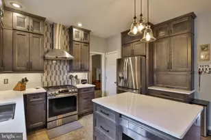 4826 Somerset Ln, Macungie, PA 18062 - Photo 8