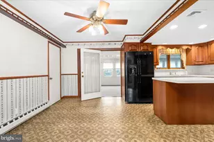5824 Holiday Dr, Allentown, PA 18104 - Photo 10