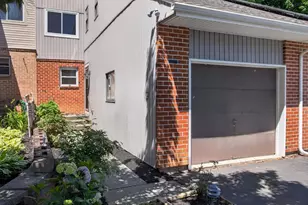 316 Parkside Dr, Macungie, PA 18062 - Photo 2