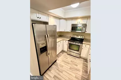 1726 Saratoga Court, Allentown, PA 18104 - Photo 6