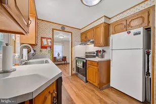 1469 Lehigh Pkwy S, Allentown, PA 18103 - Photo 12