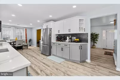 1804 Elmhurst Drive, Whitehall, PA 18052 - Photo 10